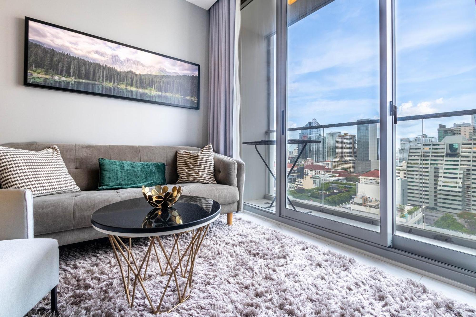 Hyde Sukhumvit 11 Branded Suites Банкок Екстериор снимка