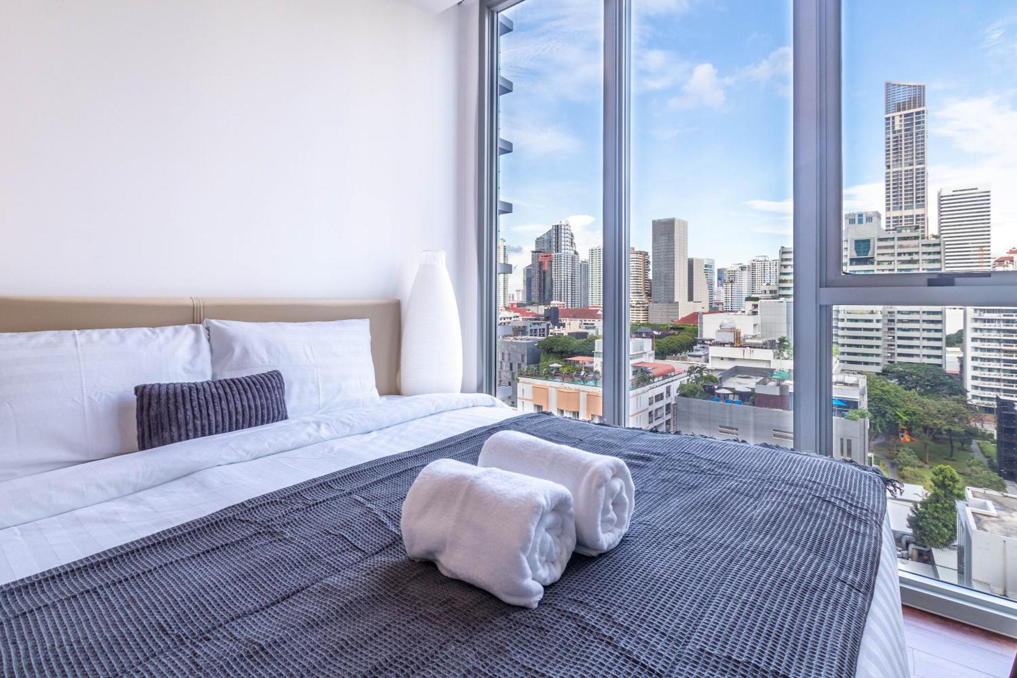 Hyde Sukhumvit 11 Branded Suites Банкок Екстериор снимка