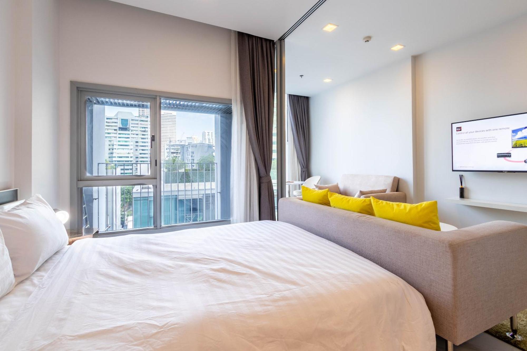 Hyde Sukhumvit 11 Branded Suites Банкок Екстериор снимка