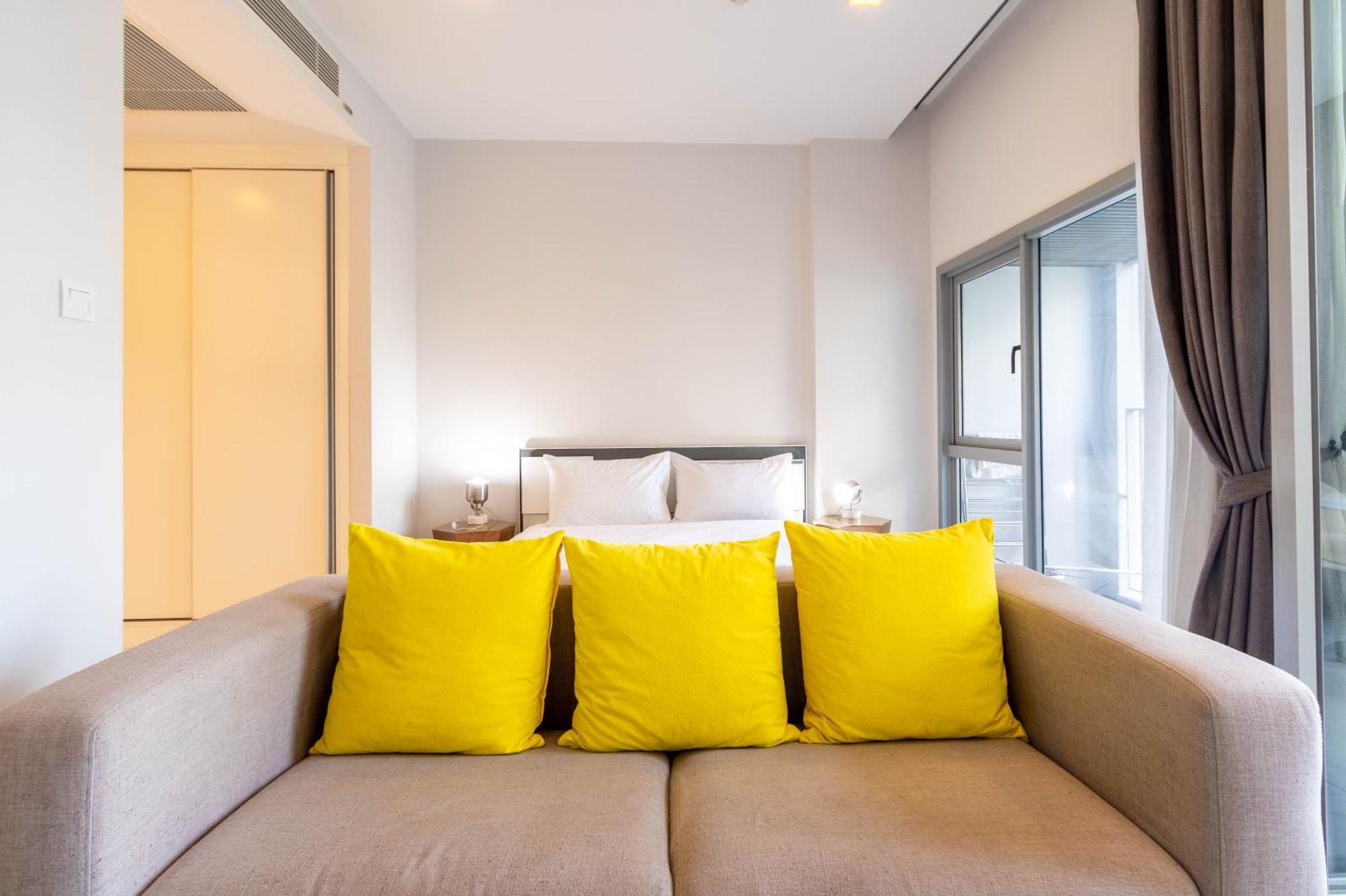Hyde Sukhumvit 11 Branded Suites Банкок Екстериор снимка