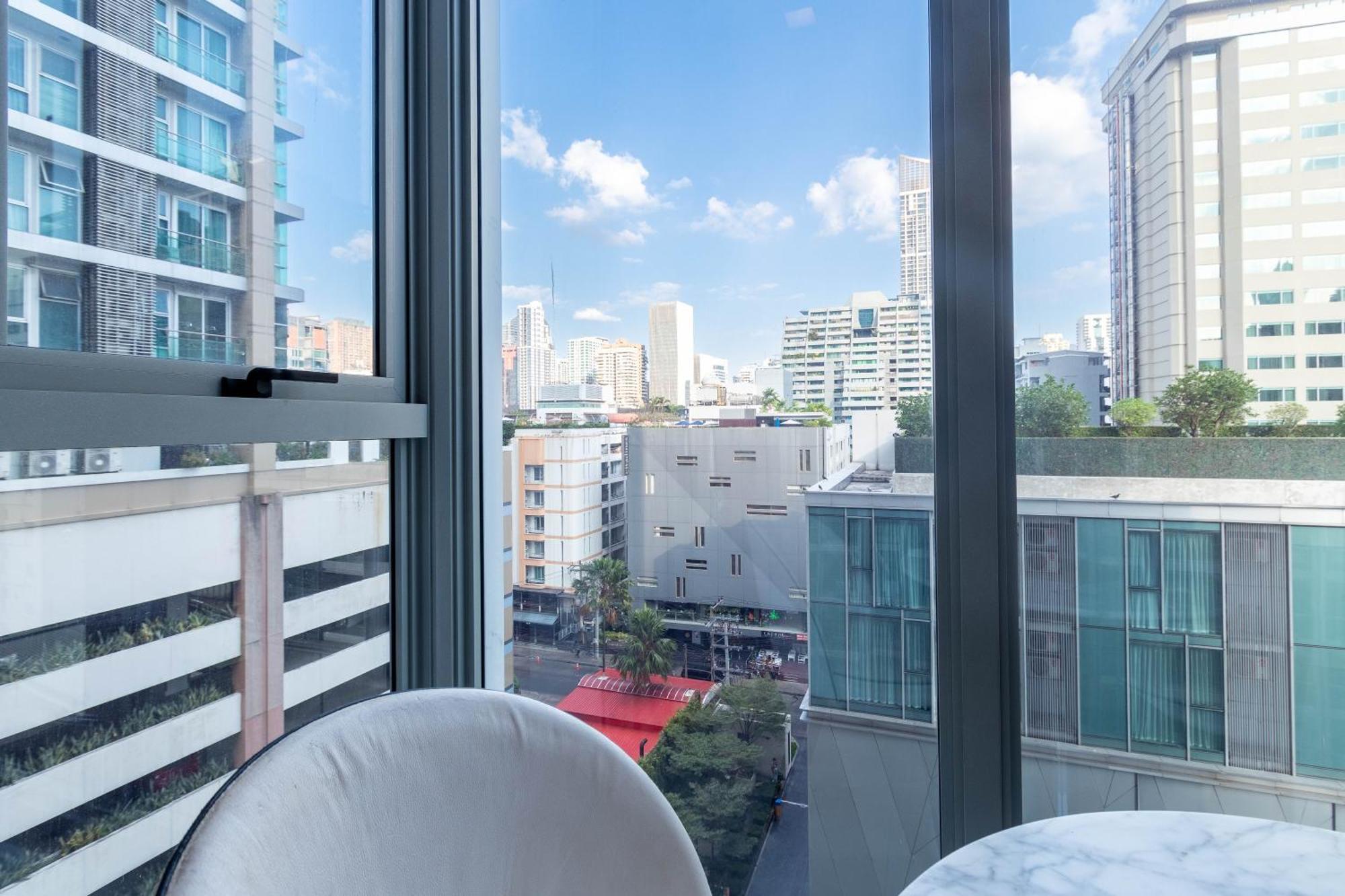 Hyde Sukhumvit 11 Branded Suites Банкок Екстериор снимка